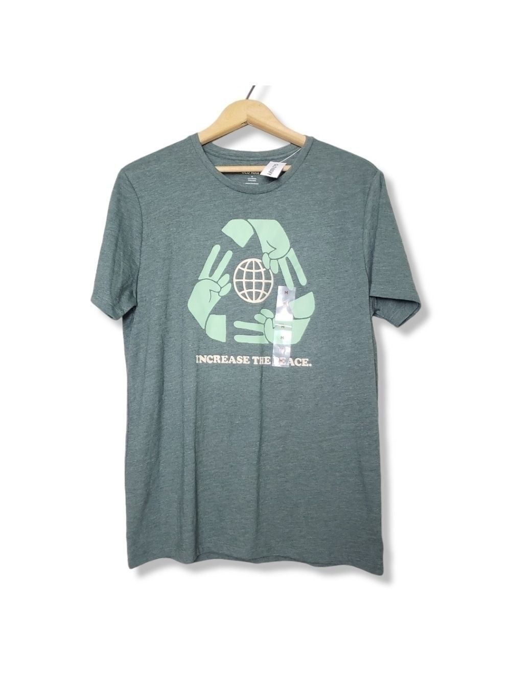 𝅺Old Navy Graphic Tshirt Medium
